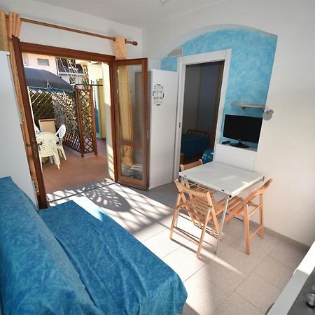 Appartamenti Sabbia - Zona Mare Con Terrazze, Clima, E Posti Auto Marina di Campo Exterior foto