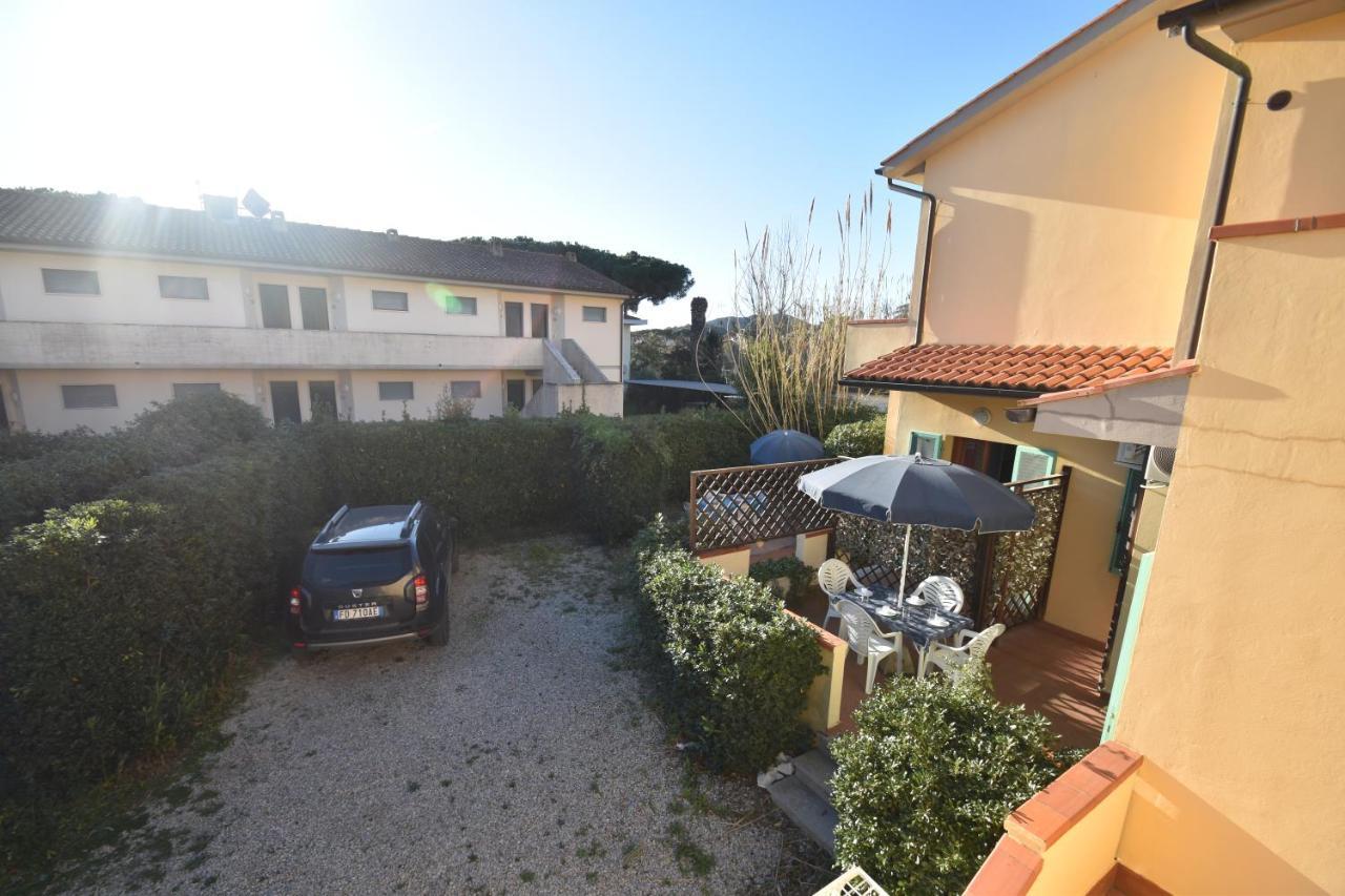 Appartamenti Sabbia - Zona Mare Con Terrazze, Clima, E Posti Auto Marina di Campo Exterior foto