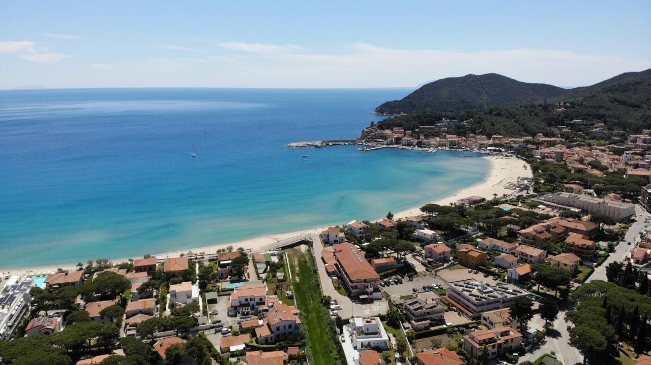 Appartamenti Sabbia - Zona Mare Con Terrazze, Clima, E Posti Auto Marina di Campo Exterior foto